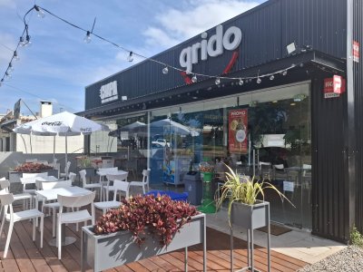 Locales comerciales Avda Batlle y Ordoñez
