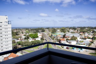 ALQUILER DE CALIDO APTO A PASOS DE PLAYA MANSA Y SHOPPING