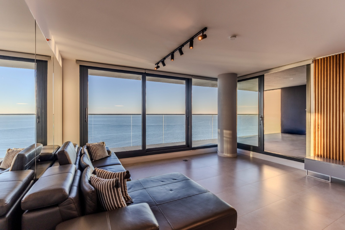 SE VENDE UNIDAD EN PISO ALTO EN VENETIAN LUXURY RESIDENCES