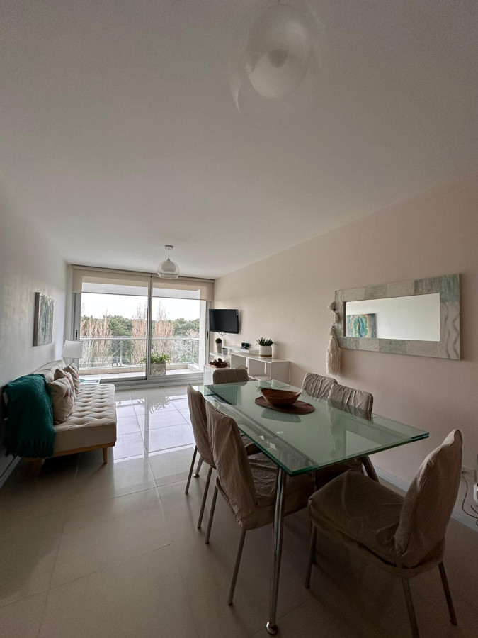 APARTAMENTO EN VENTA DE DOS DORMITORIOS SOBRE AV. ROOSEVELT!! 