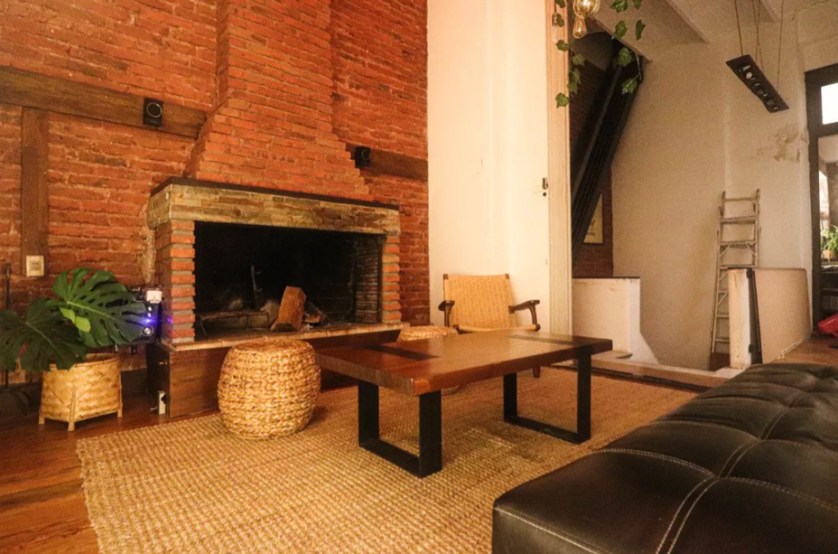  Apartamento Tipo Casa, Totalmente Independiente Y Sin Gastos Comunes: 4 Dormitorios, Balcón Estufa A Leña, Azotea Exclusiva Con Parillero Y Lavadero.
