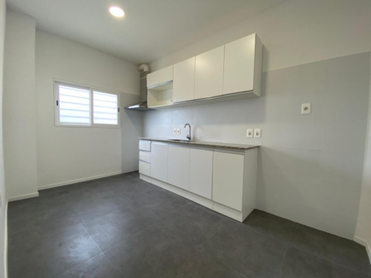 Oportunidad! Apartamento 8 De Octubre Y Centenario 