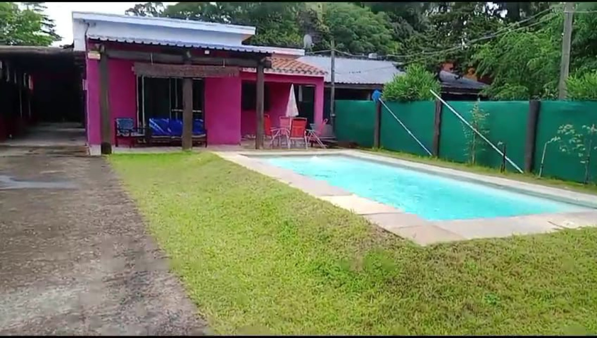 Preciosa casa en venta en Colonia. Próxima a la Playa
