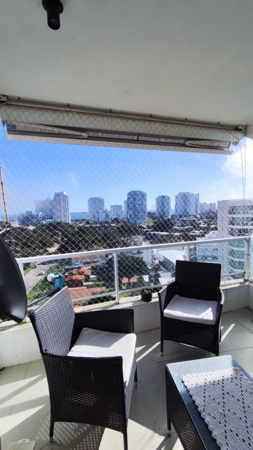 DEPARTAMENTO AMPLIO Y CON VISTA AL MAR 