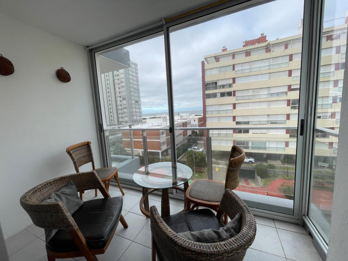 Imagen de Apartamento de 70 m² a metros del Mar en Ubicación Estratégica.