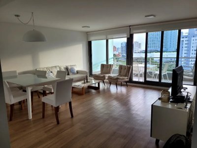 Apartamento en alquiler temporal en Pumta del Este, mansa