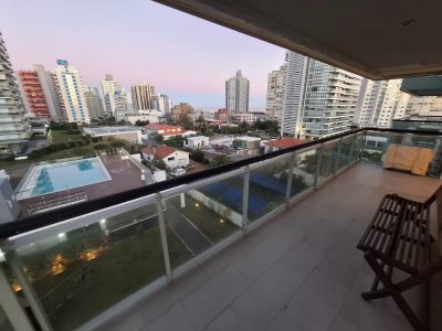 Apartamento en alquiler temporal en Punta del Este con parrillero propio