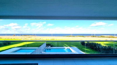 Venta Tiburones 4 dormitorios mas dependencia piscina privada 