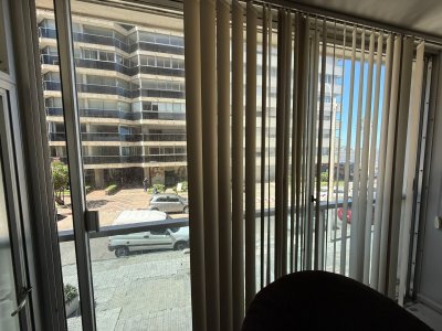 Se alquila y se vende monoambiente en Pocitos 