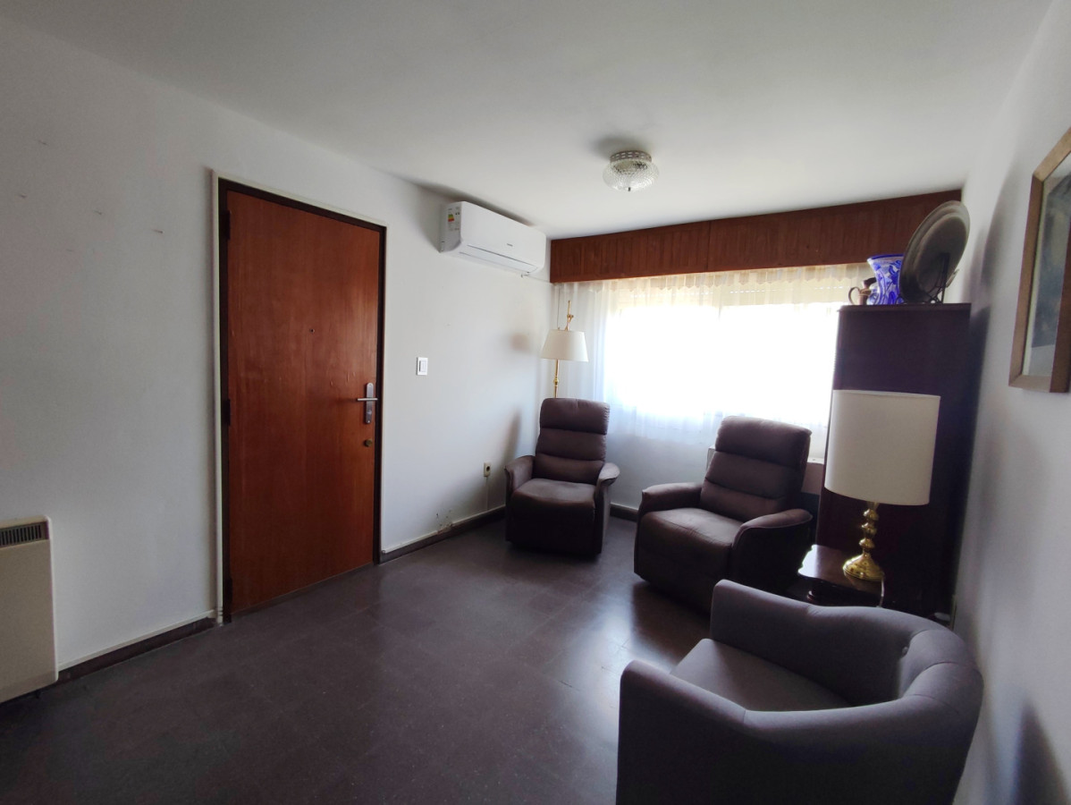 Apartamento en Alquiler de 3 dormitorios en Puerto Buceo 