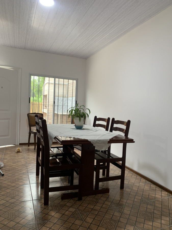 Alquiler de Apartamento de 2 Dormitorios a 2 cuadras de la Playa de Salinas 