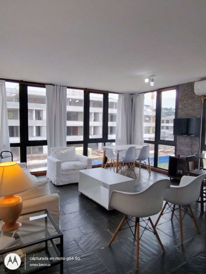 Oportunidad de Venta apartamento de 2 dormitorios 2 baños en P13 Brava Punta del Este