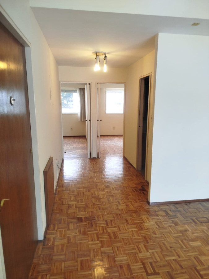 Alquiler Apartamento en Rambla Pocitos 1ª Línea  2 Dormitorios