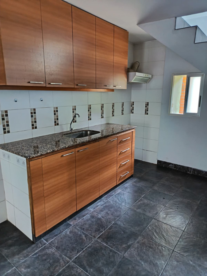 Casa Céntrica en alquiler-Paysandú