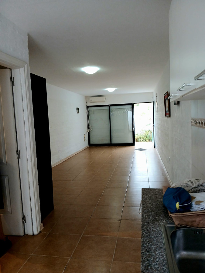 Monoambiente en alquiler, Atlántida. 