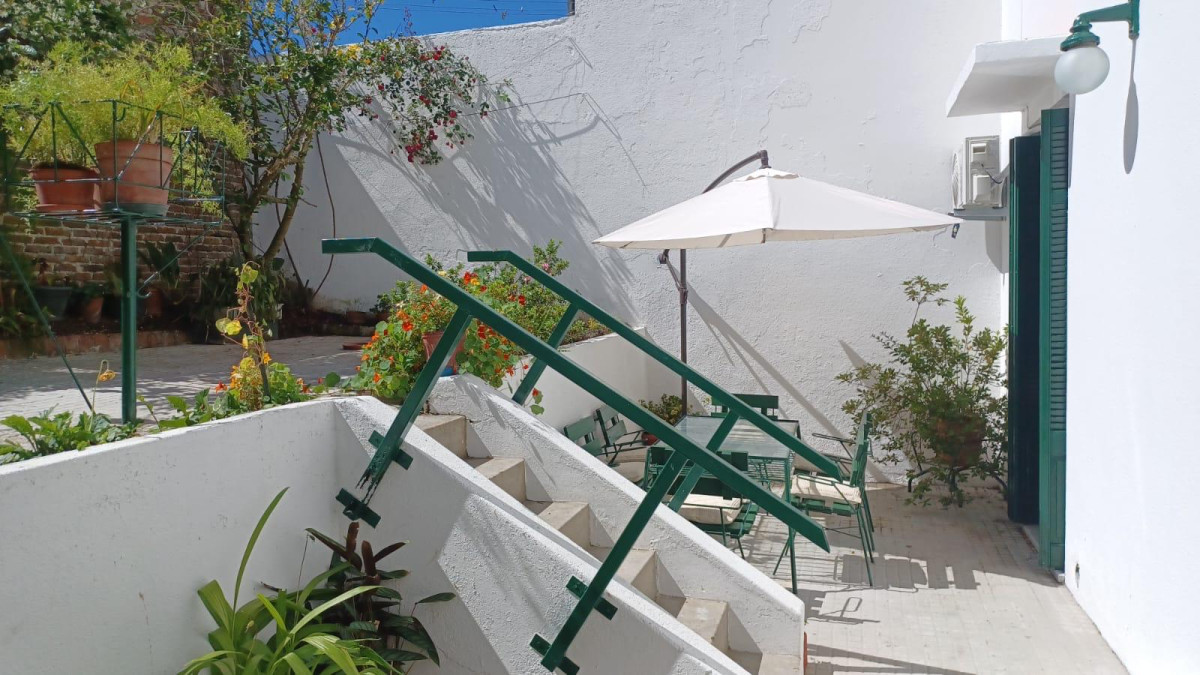 CASA EN PUNTA CARRETAS 