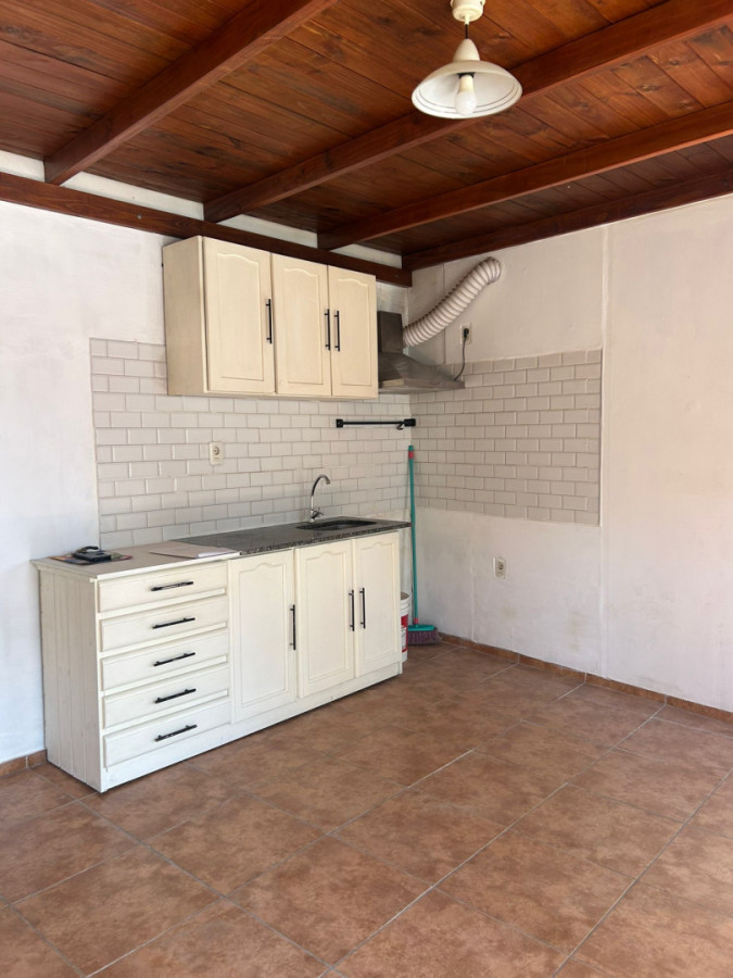 Se alquila Apto en ciudad de Pando.