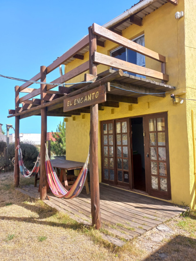 Venta 4 casas amuebladas en punta del diablo