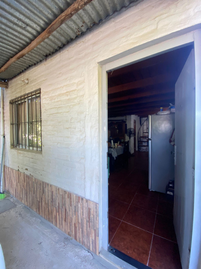 Se alquila casa en Salinas norte. 