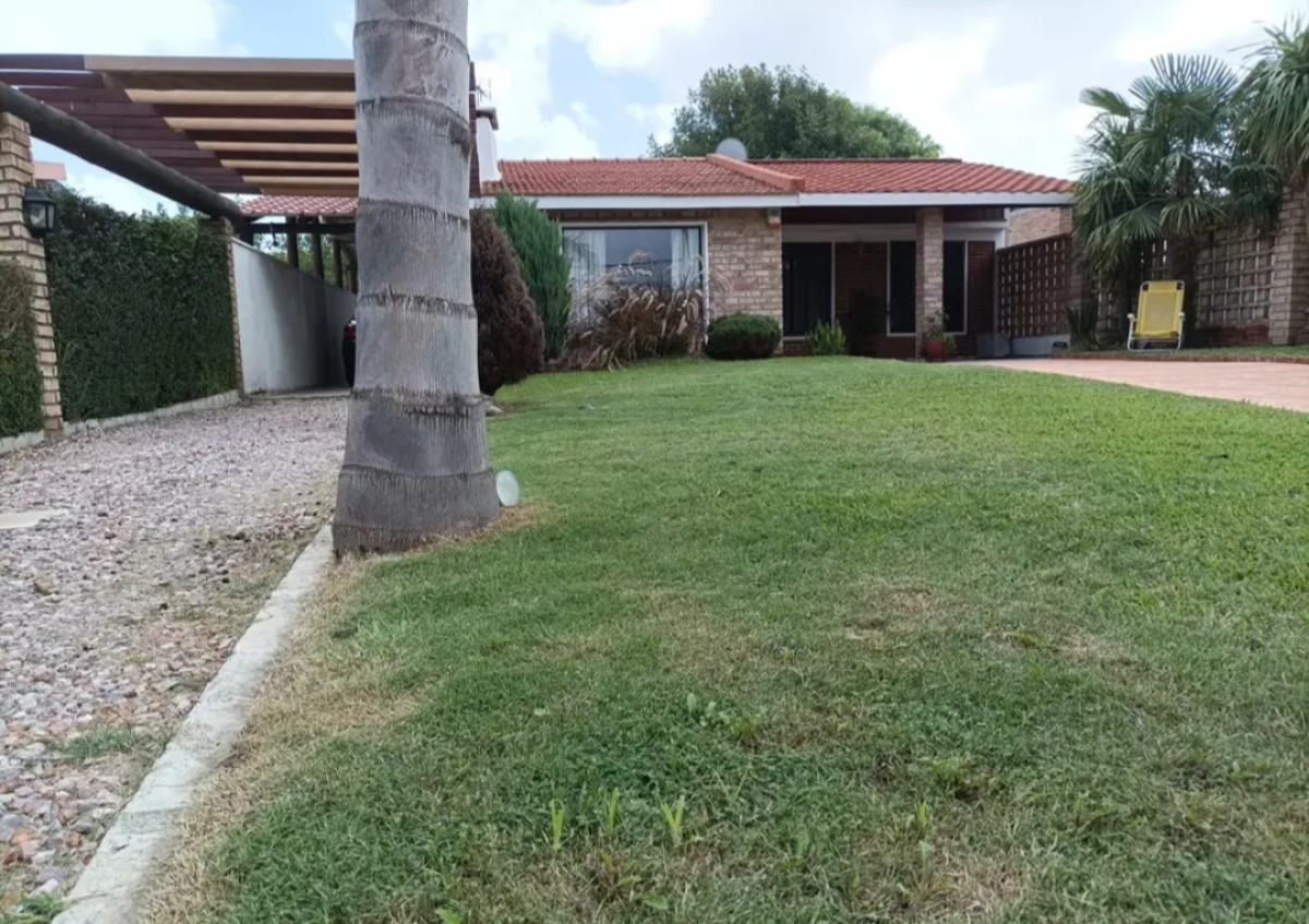 VENTA DE HERMOSA PROPIEDAD PUNTA FRIA MALDONADO 3 DORMITORIOS