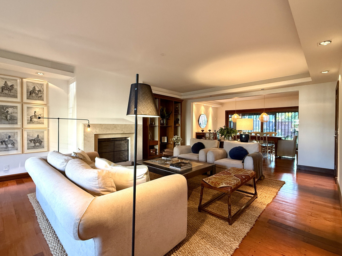 VENTA CASA 4 DORMITORIOS + SERVICIO, CARRASCO SUR