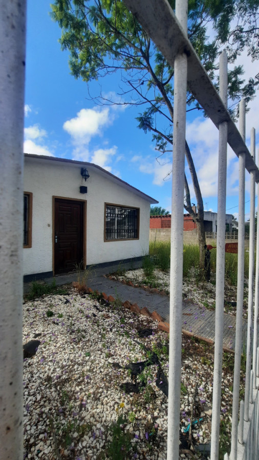 Se Alquila casa en Salinas Norte