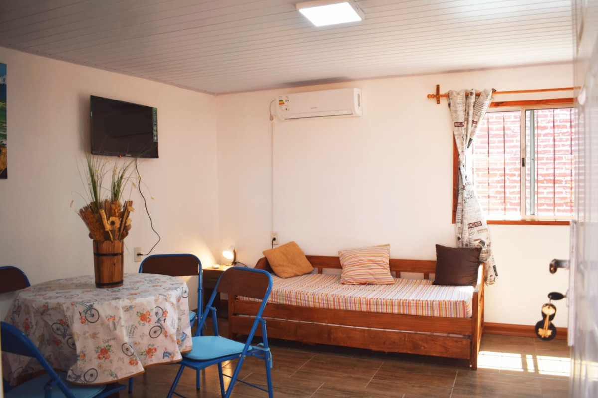 Se alquila casa entre Neptunia y Pinamar