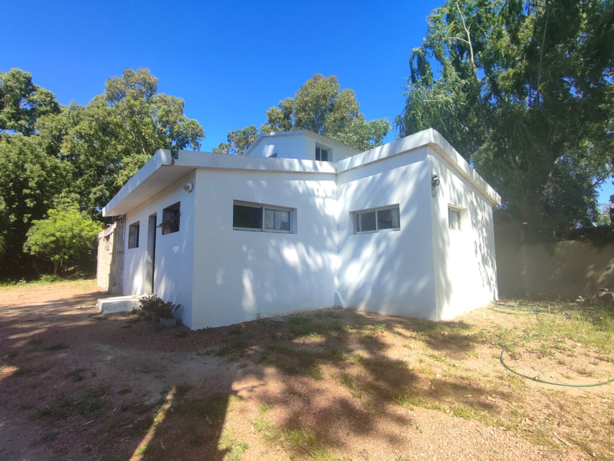 Casa en Alquiler de 3 dormitorios en Estación La Floresta