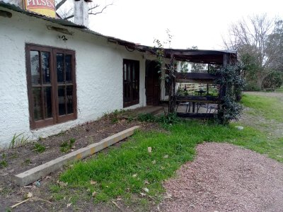 Se alquila Local sobre Ruta 11. Entre Santa Lucía y Canelones