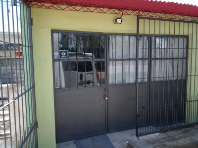 SE ALQUILA LOCAL COMERCIAL SALINAS