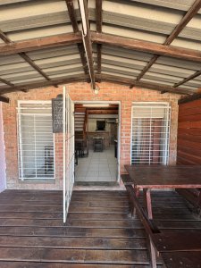 Alquiler local en el pinar sobre calle transitada 