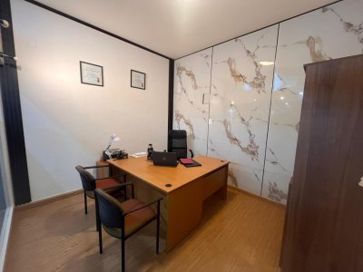 Alquiler local en galería centrica