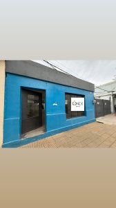 Se alquila local comercial en el centro de la ciudad 