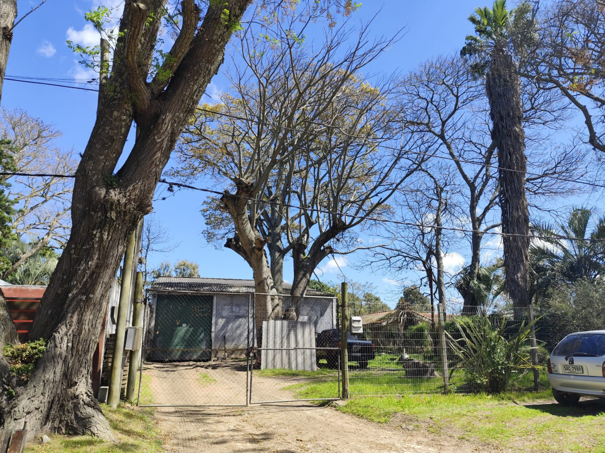 Terreno con mejoras en Solymar sur