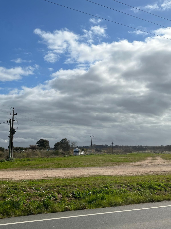 SE VENDE TERRENO DE 16 HÁS ZONA BARRIOS PRIVADOS CANELONES 