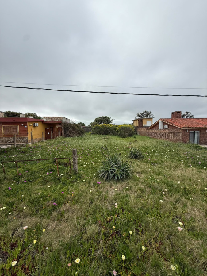 Se vende terreno frente a la playa! Parque del Plata Sur!