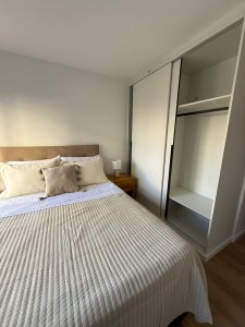 Venta apartamento de dos dormitorios en Tres Cruces