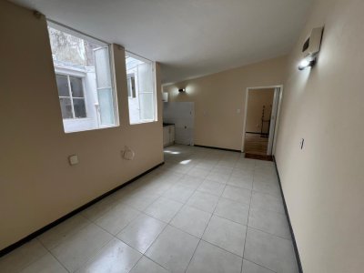 Apartamento 1 Dormitorio - La Comercial