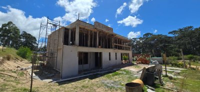  Casa en construcción - Punta Del Este  Punta Ballena 