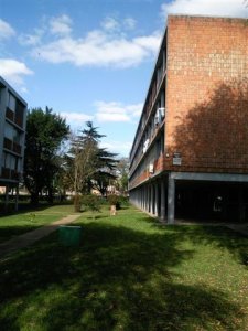APARTAMENTO EN COMPLEJO CERRADO MUY PRÓXIMO A ANTEL ARENA Y SHOPPING NUEVO CENTRO.-