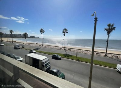 Venta Apartamento Pocitos Frente Al Mar, 3 Dormitorios, Servicio Y Garaje Doble
