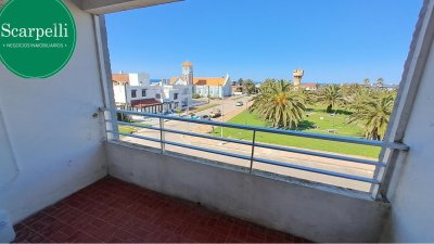 Venta Apartamento Punta del Este Península 2 dorm 2 baños Terraza Vista despejada Faro Cochera 