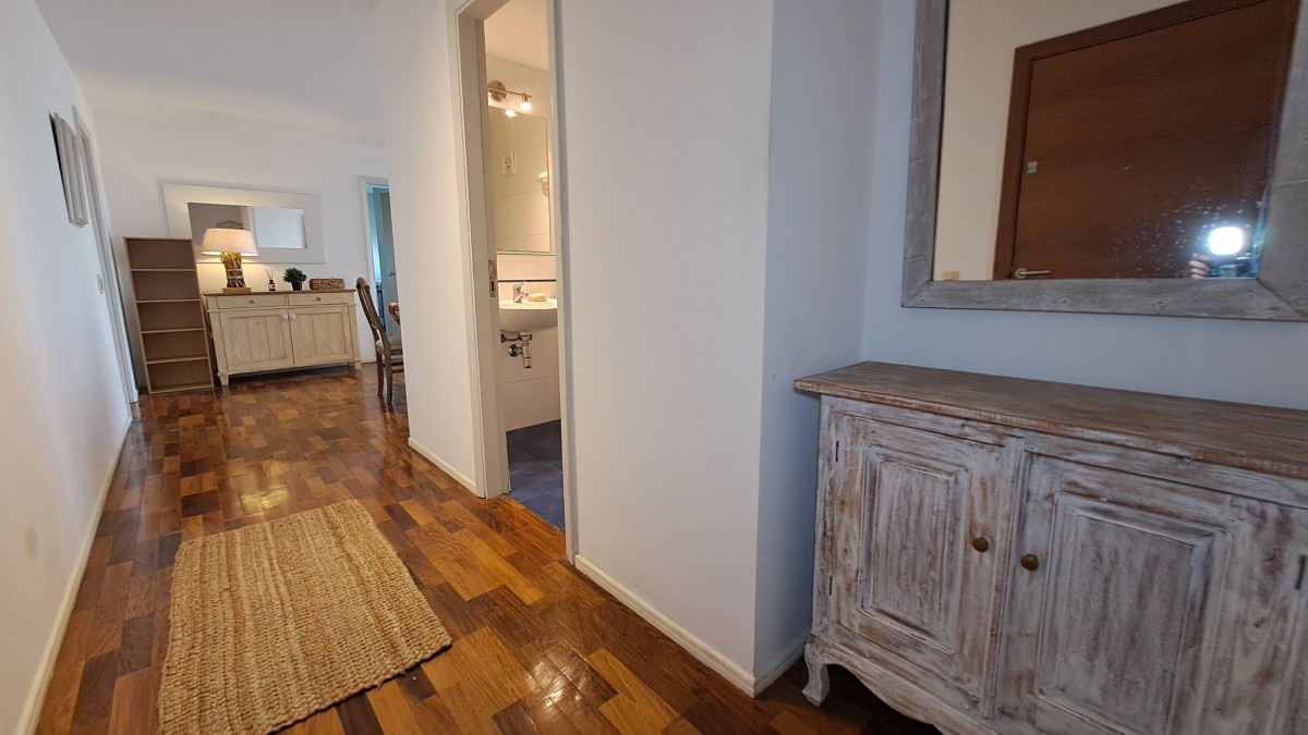 ALQUILER APARTAMENTO POCITOS 2 DORMITORIOS GARAGE PISO ALTO MUY BIEN EQUIPADO