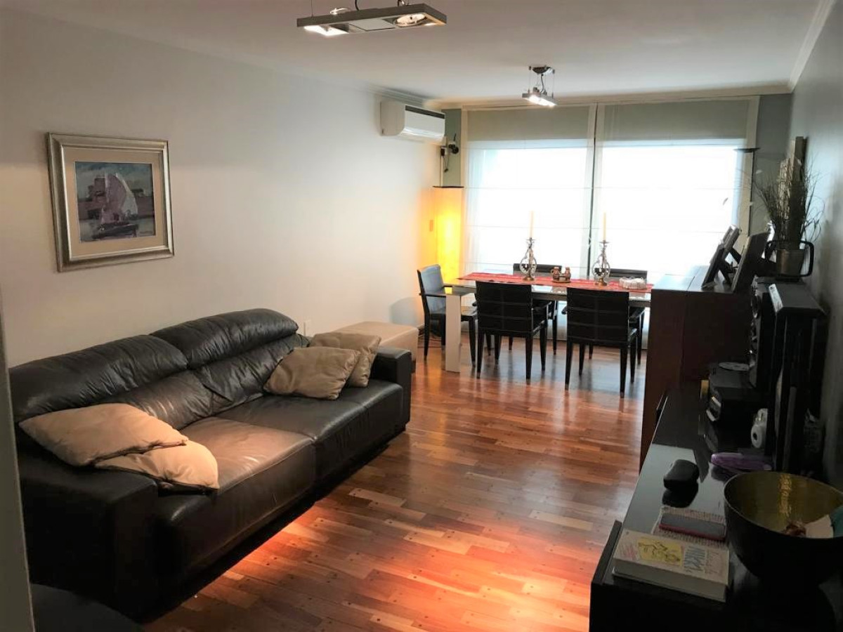 Planta Baja Próximo Rambla Impecable Calef & Portería Todo Doble Ventana y Buen Desahogo con Barbacoa