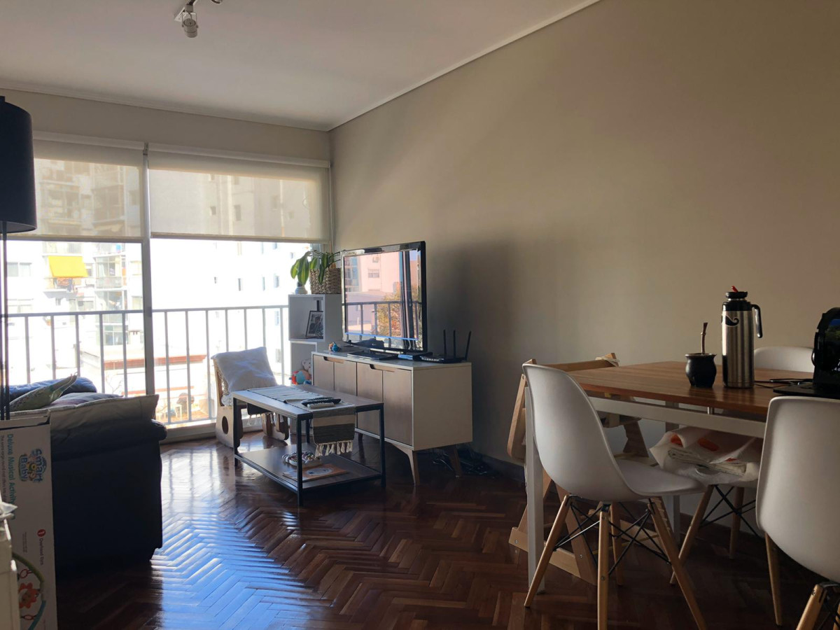 Apartamento en Malvín Céntrico : Orinoco y Estrázulas 2 dormitorios y 2 baños + Cochera todo a nuevo.-