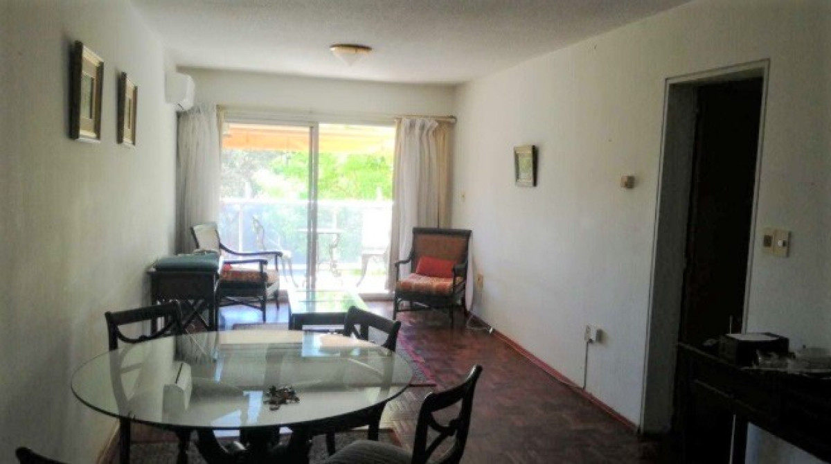 Venta Apartamento en Punta Carretas Frente al Club de Golf