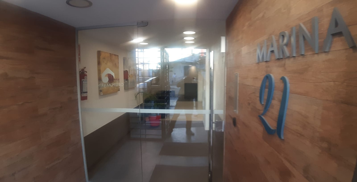 Estrene Apartamento sobre 21 de Setiembre  con Gran Vista despejada y Garage Doble