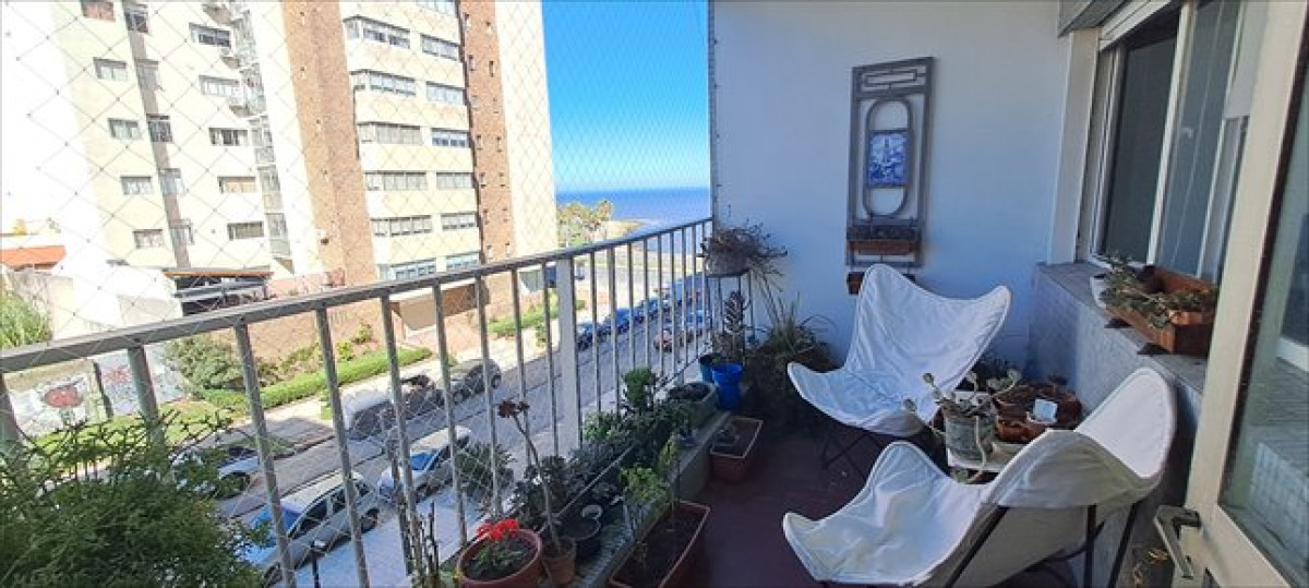 Venta Apartamento Pocitos Vista  a mts. Rambla  Kibon