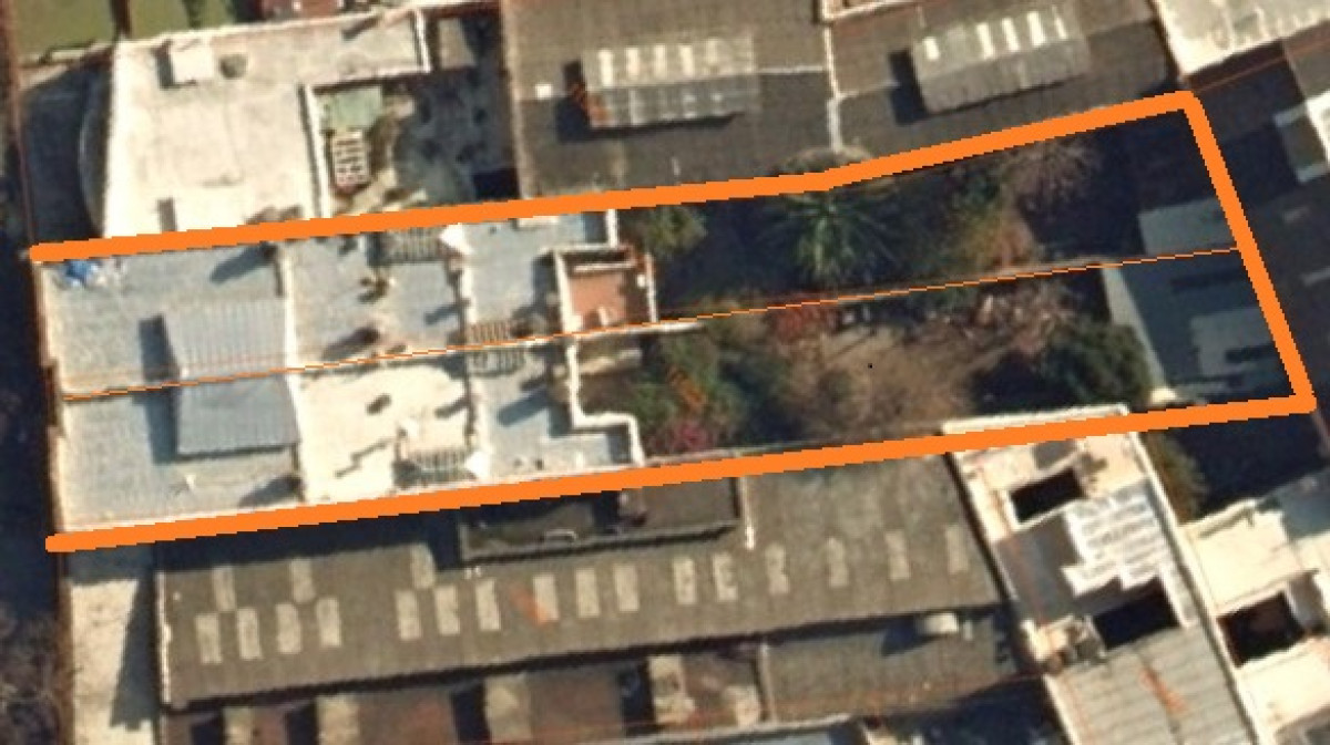 Aguada: Venta Antiguo Hotel sobre calle Agraciada próximo a Palacio Legislativo & Aguada Park