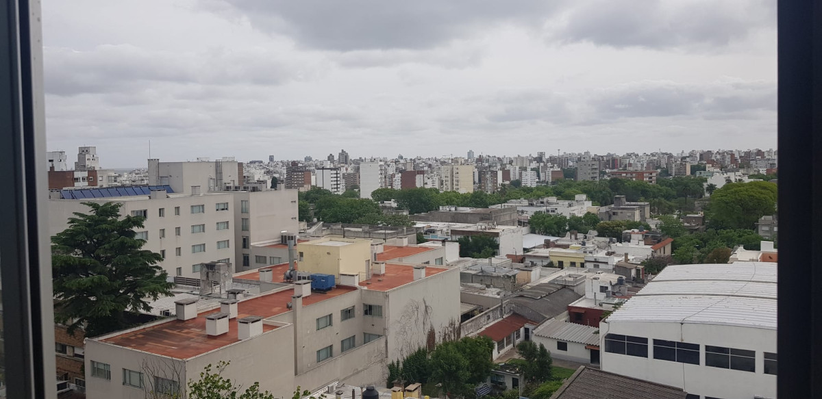 Venta Apartamento Julio César y Av. Rivera prox. Shopping Montevideo con Garage todo al frente